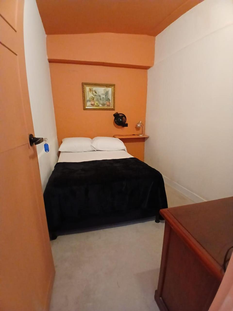 Hostal Casa Primavera Medellin Luaran gambar